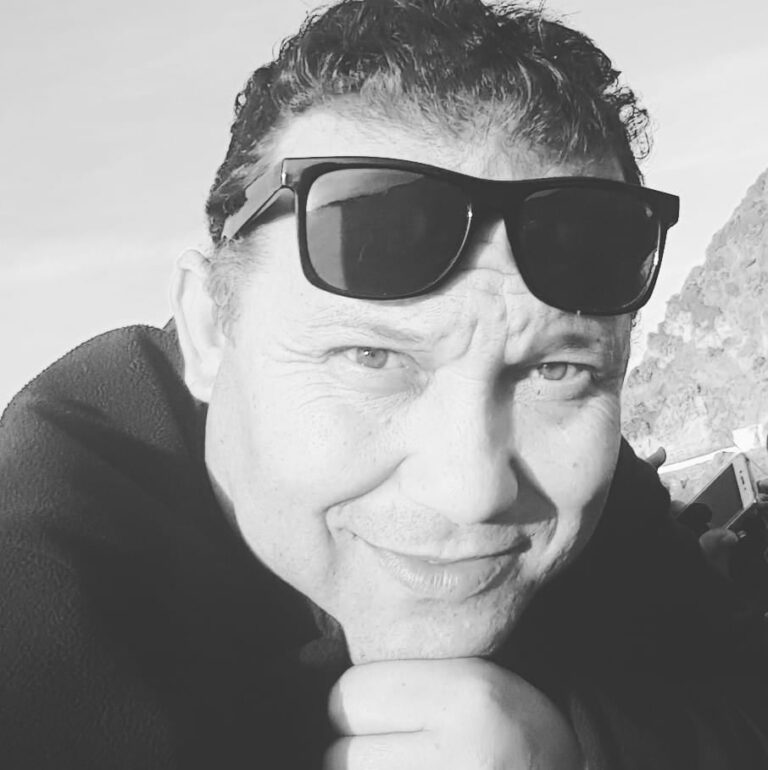 فيصل الاحمر