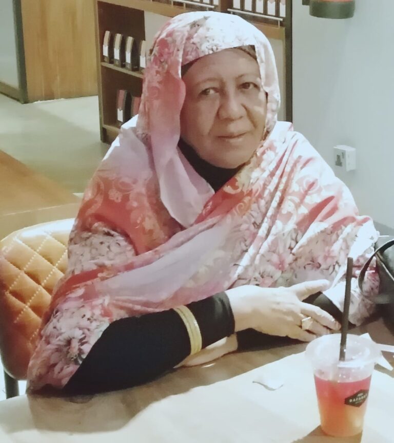 بثينة خضر مكي