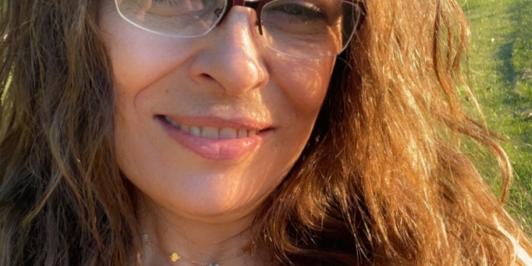 إخلاص فرنسيس