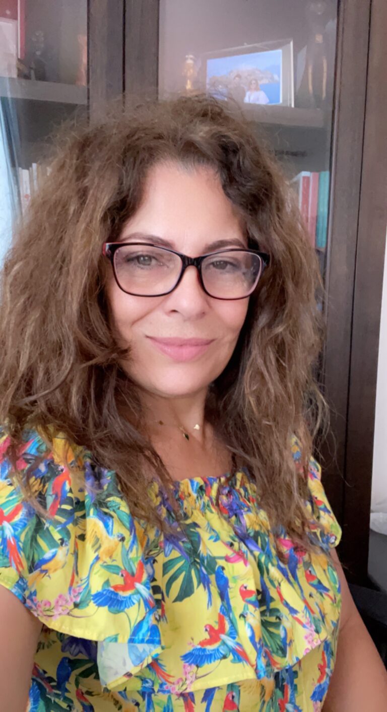 اخلاص فرنسيس