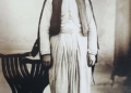 الصورة: الموظف في البنك العثماني الياس البراك في ملابسه التقليدية سنة 1912. (مجموعة خاصة).