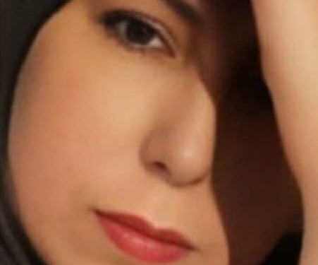 " بين نقطة و فاصلة "   | مجيدة محمدي 